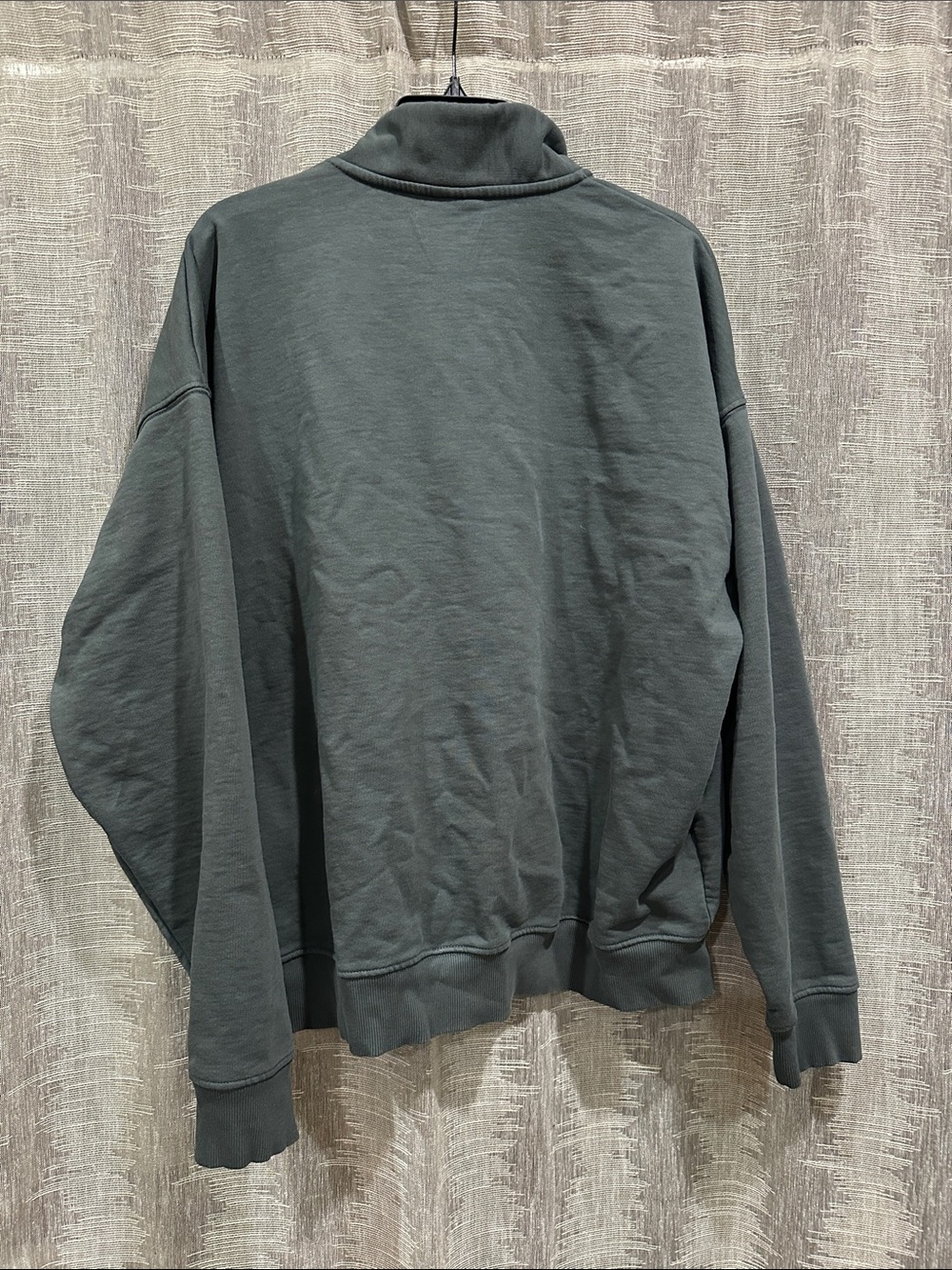 Gymshark Men's Half-Zip Pullover in Charcoal Green - Picture 3 of 3